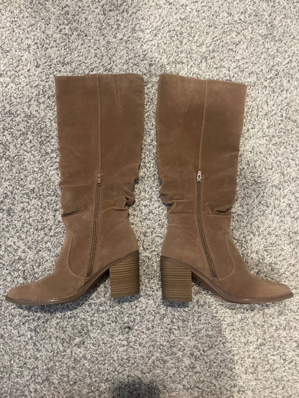 Boots - Picture 4 of 5